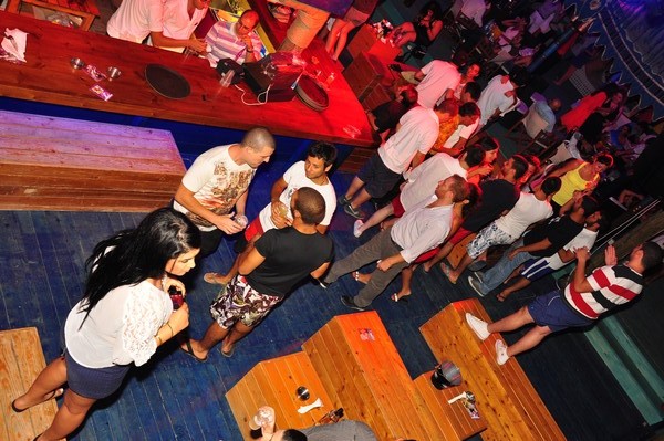 Night Beach Party @ Edde Sands
